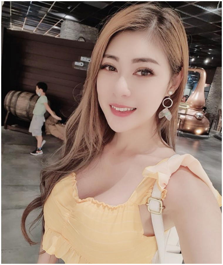 不知要看哪顆球！「運動系正妹」JOJO 嘉嘉露半球健身　網友大讚：這跳起來很厲害&#8230;