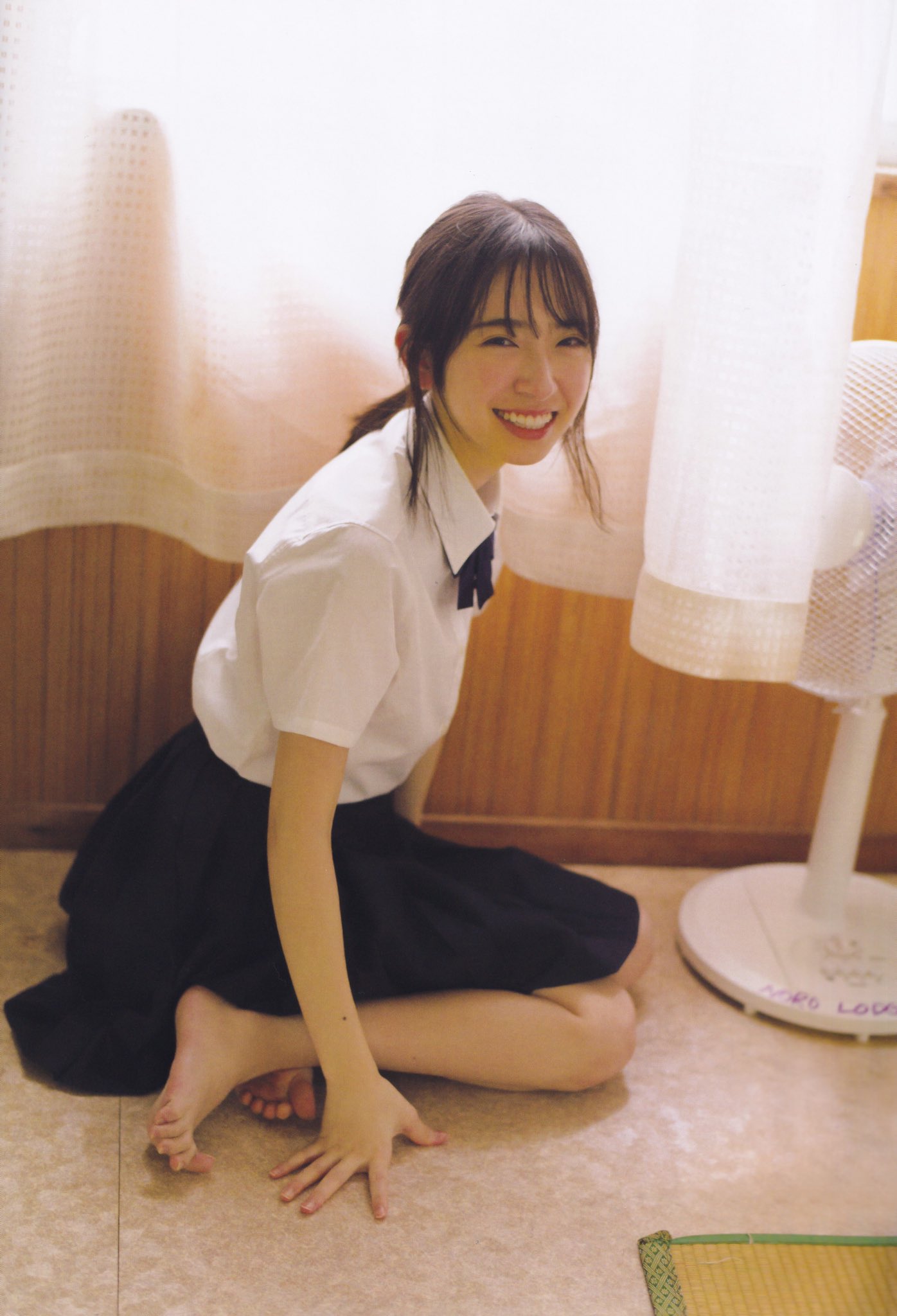 日向坂46笑顏女神「金村美玖」純白制服造型超清純　瞬間感覺穿越到民初