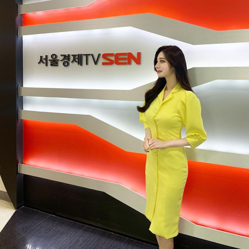 南韓超美豔「氣質女主播」，播報時的「極品曲線」迷倒觀眾！