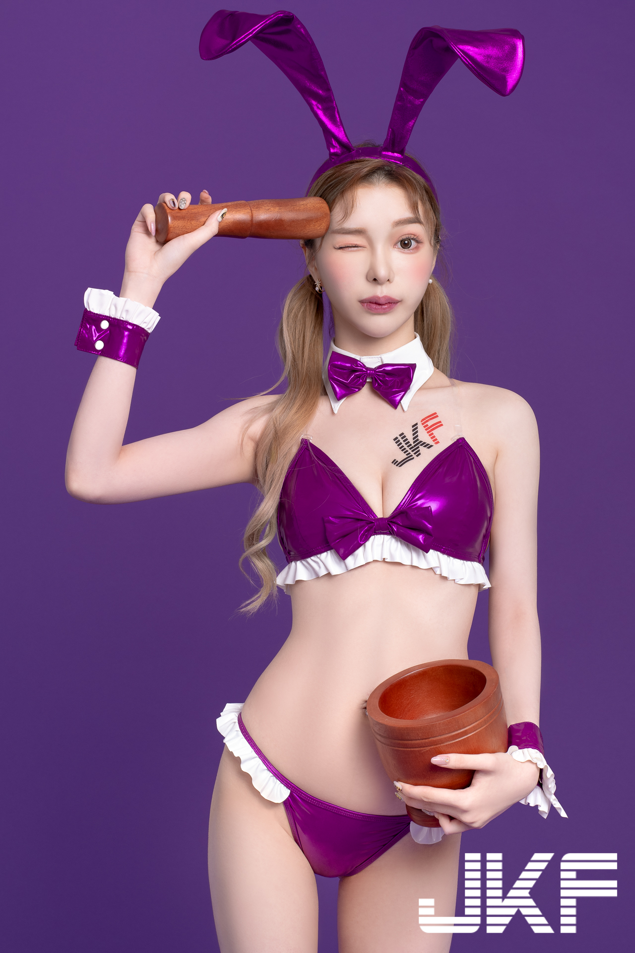 火辣月兔慶中秋！性感正妹們四倍威力「雪白巨乳」比月餅美味，光看就想流口水！