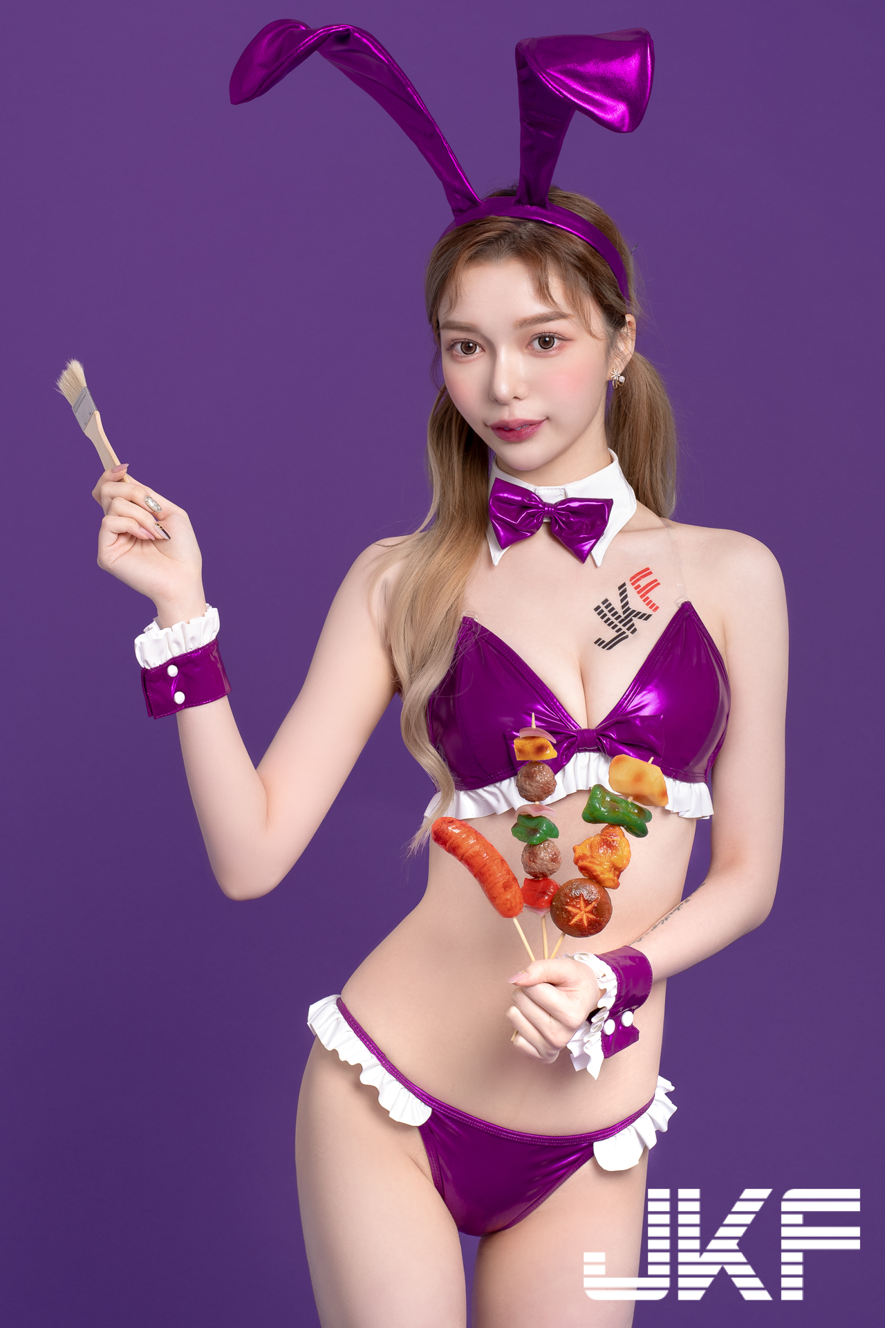 火辣月兔慶中秋！性感正妹們四倍威力「雪白巨乳」比月餅美味，光看就想流口水！