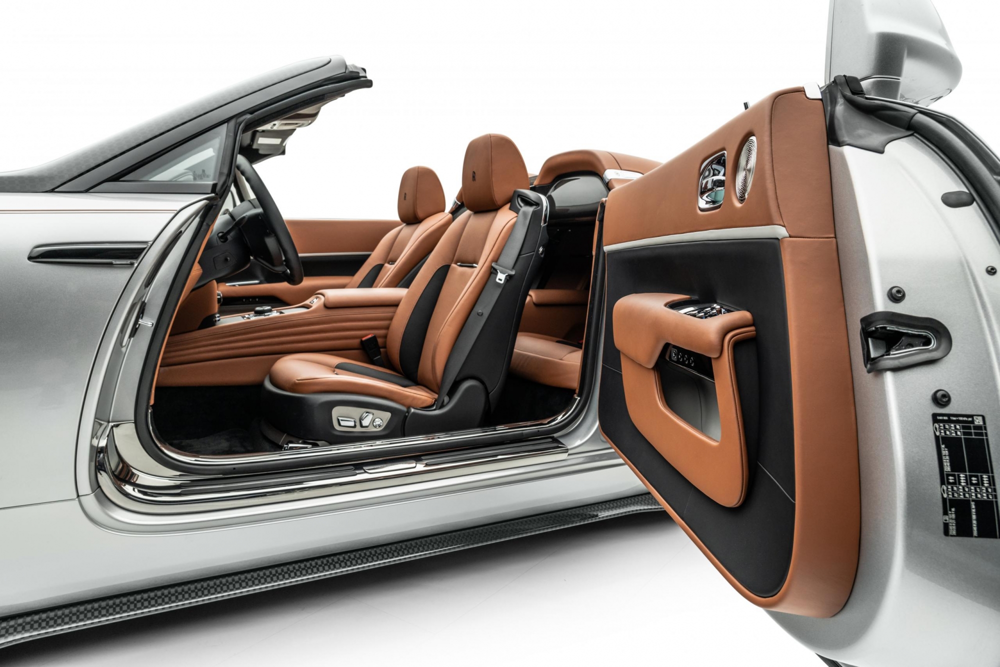 mansory-rolls-royce-dawn-20.jpeg