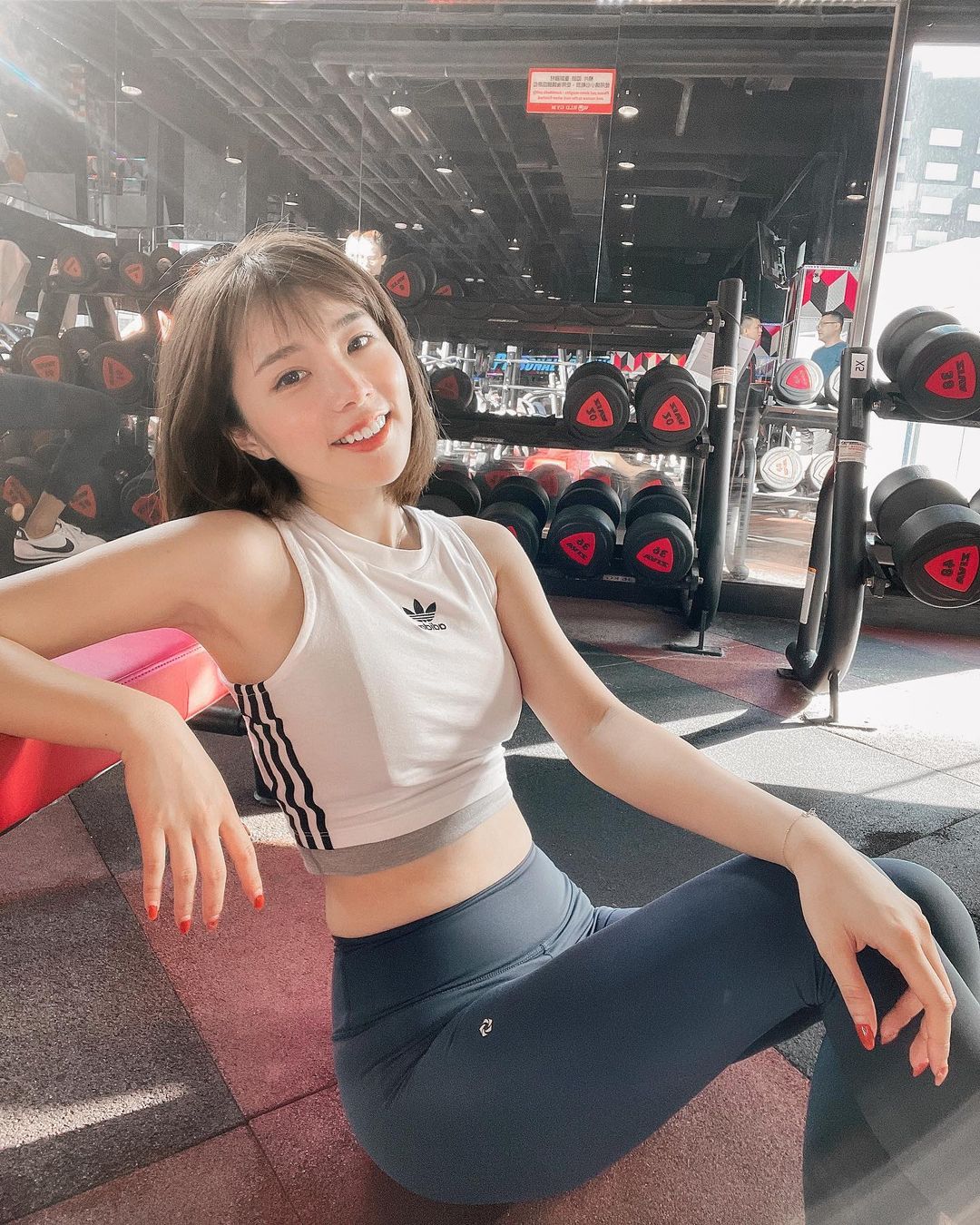 河堤旁的Ubike女神！氣質正妹「陳思穎」清新又有料，笑起來讓人融化