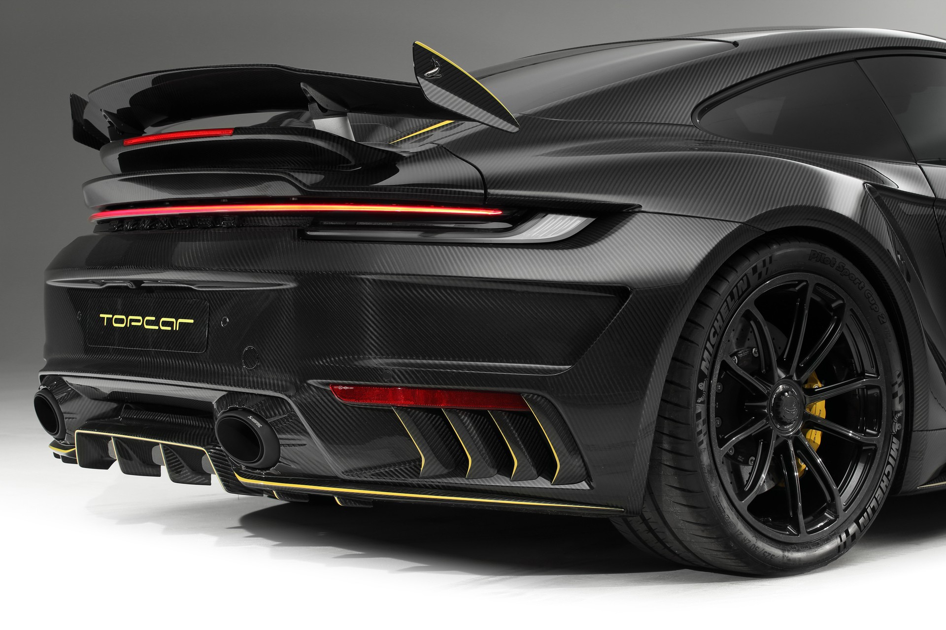 Porsche-992-Stinger-GTR-Carbon-Edition-by-TopCar-Design-24.jpeg