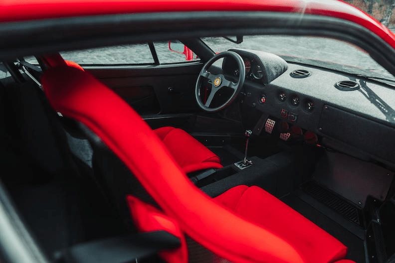 1989-ferrari-f40-berlinetta-non-cat-non-adjust-bonhams-auction-rare-italian-clas.png