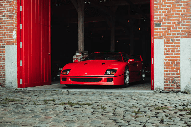 1989-ferrari-f40-berlinetta-non-cat-non-adjust-bonhams-auction-rare-italian-clas.png