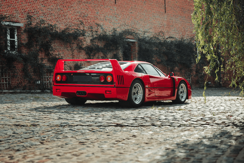 1989-ferrari-f40-berlinetta-non-cat-non-adjust-bonhams-auction-rare-italian-clas.png