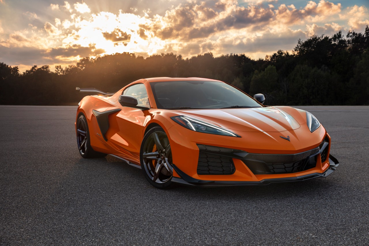 2023-Chevrolet-Corvette-Z06-003.jpg