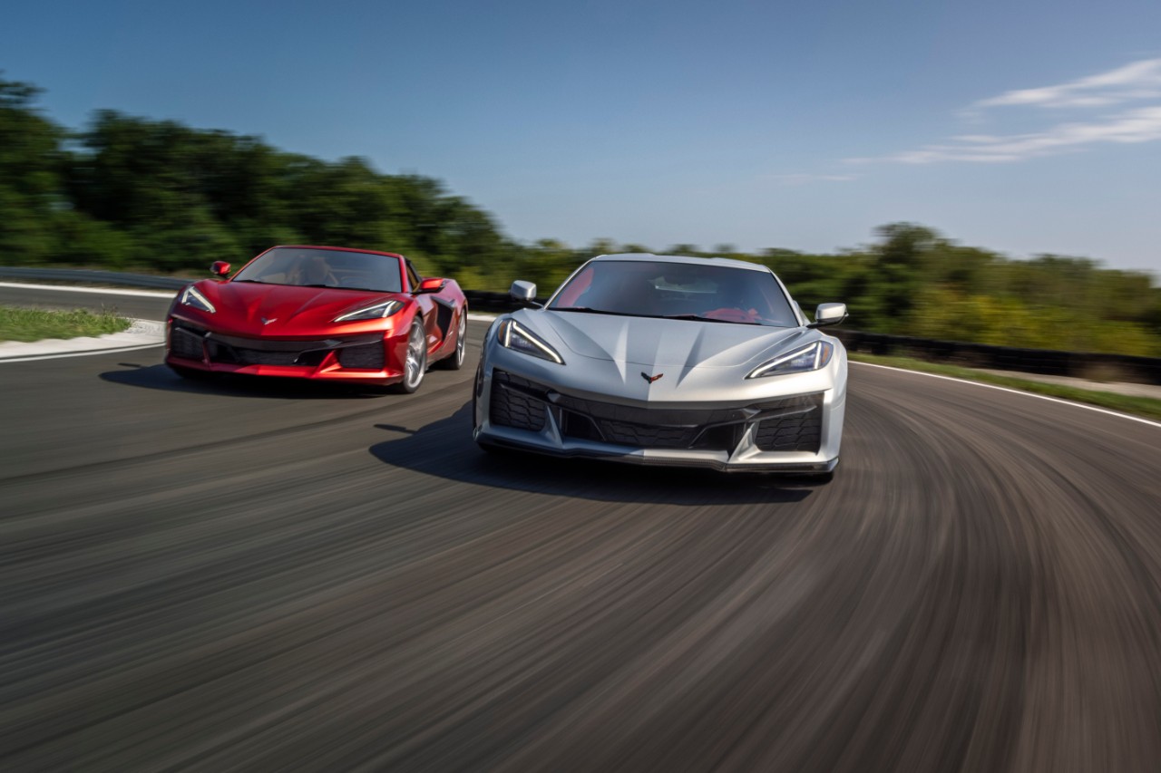 2023-Chevrolet-Corvette-Z06-015.jpg
