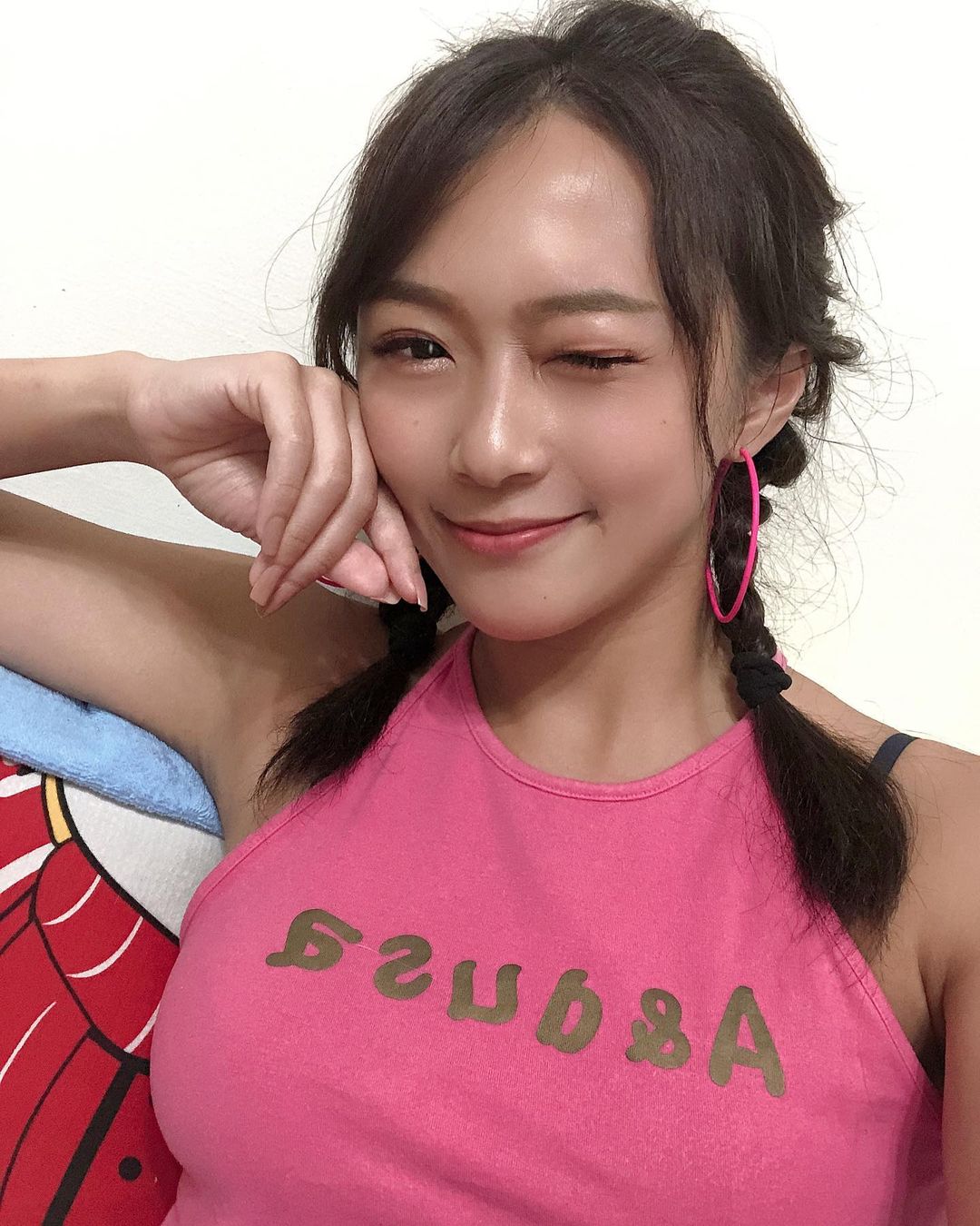 秘戀甜心舞孃「洪詩」舞動誘人美臀為夜晚拉開序幕　肉體狂搖一路嗨到午夜場