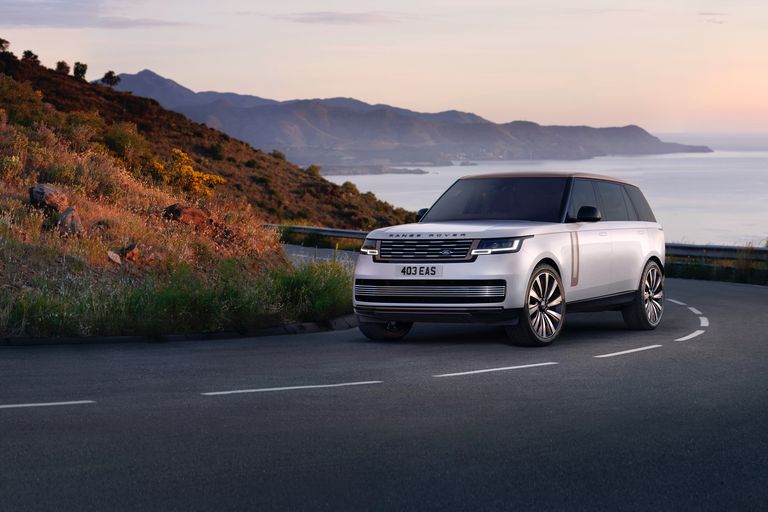 2022-range-rover-sv-serenity-102-1634929586.jpeg