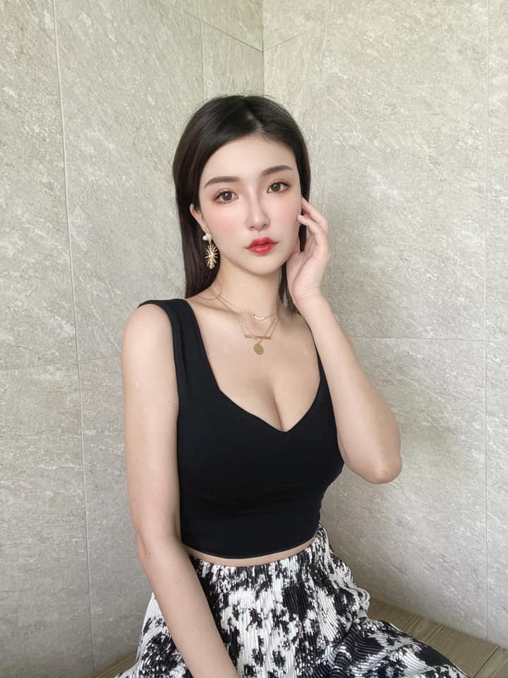 超會穿搭！JKF 女郎「韓智恩」公開新身份！發文曝：決定自己來扛這份責任