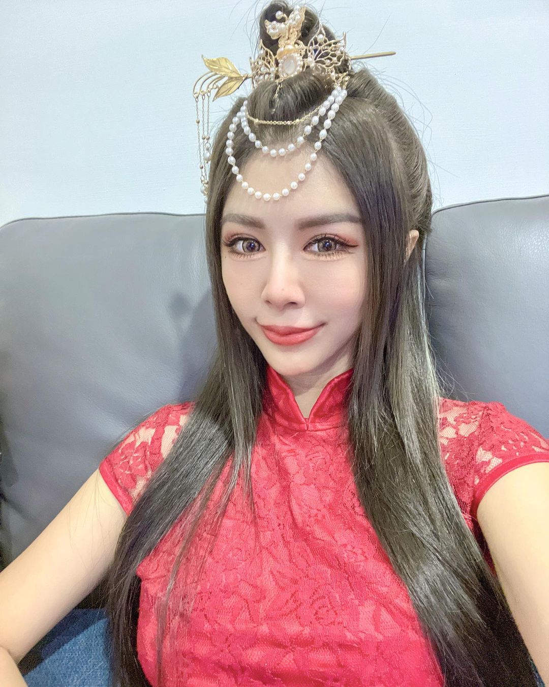 電眼洋娃娃「高萱kimmy」美到犯規　傲人身材不容忽視