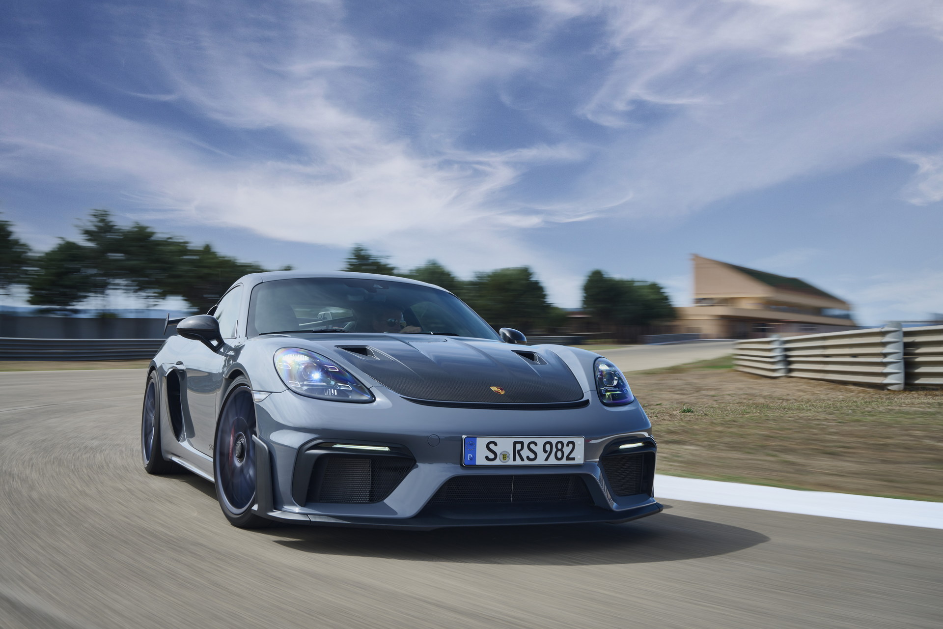 2022-Porsche-718-Cayman-GT4-RS-11.jpeg 2022-Porsche-718-Cayman-GT4-RS-11.jpeg