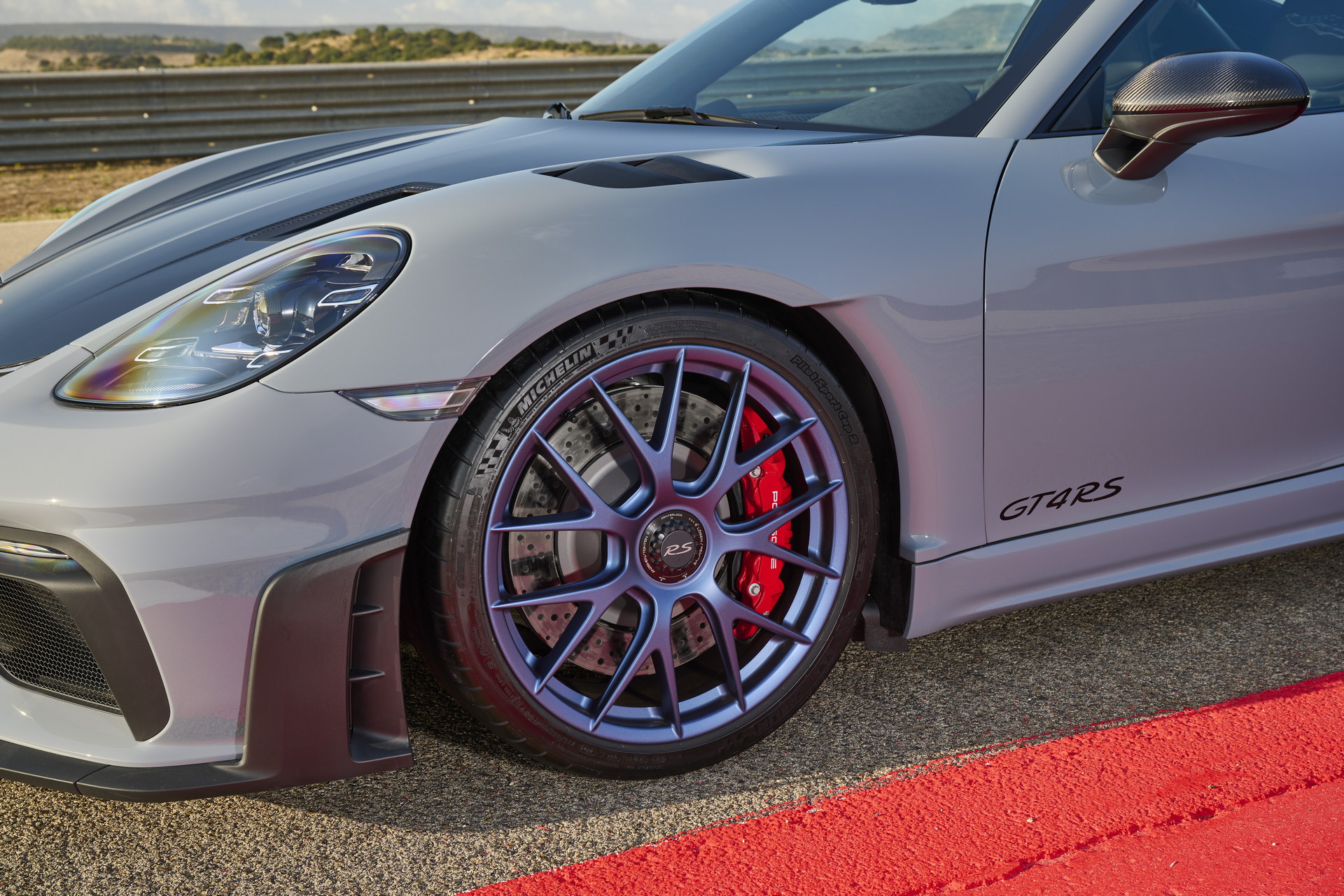 2022-Porsche-718-Cayman-GT4-RS-3.jpeg 2022-Porsche-718-Cayman-GT4-RS-3.jpeg