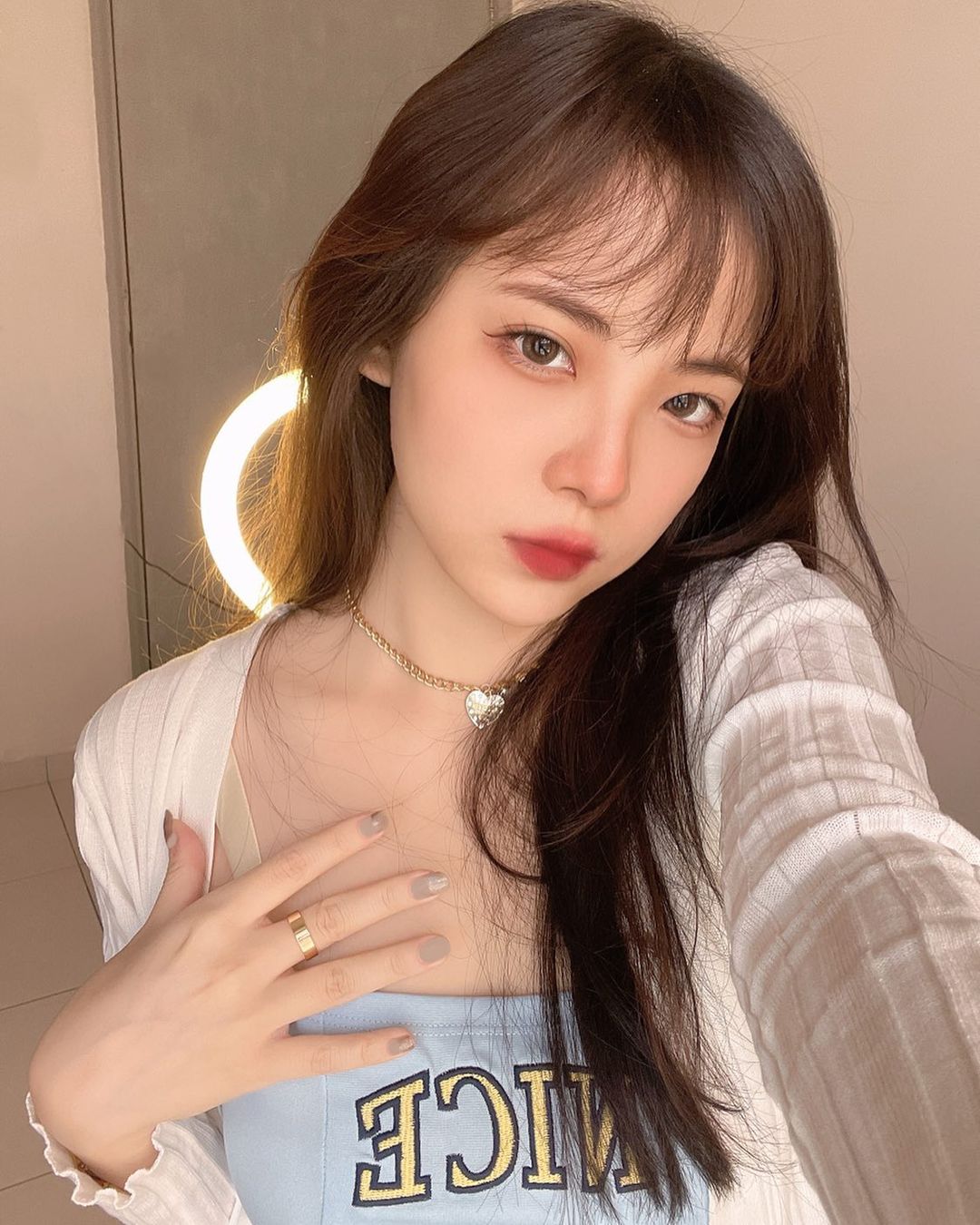 大馬超甜妹子「一隻小鹿」水汪汪大眼配上少女笑容讓人秒墜愛河啦！