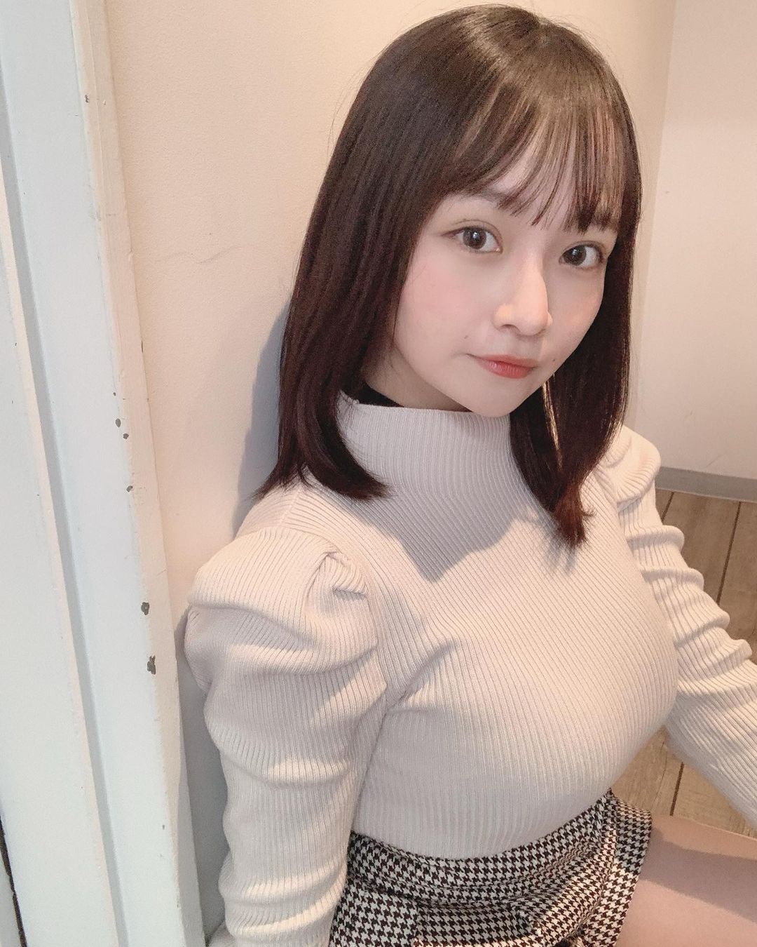 「最兇蘿莉」挺兇猛H罩杯出寫真！迷你比基尼害「巨大乳球」溢出，網友鼻血直流！