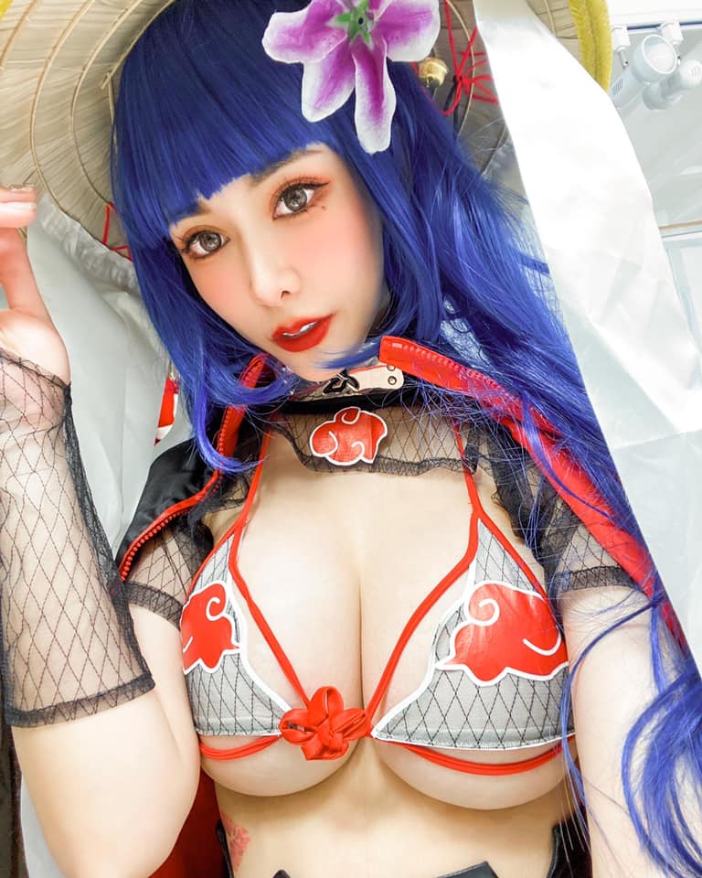 大眼美模「愛佳奈」Cosplay「暗黑版日向雛田」！網友看完搶當鳴人