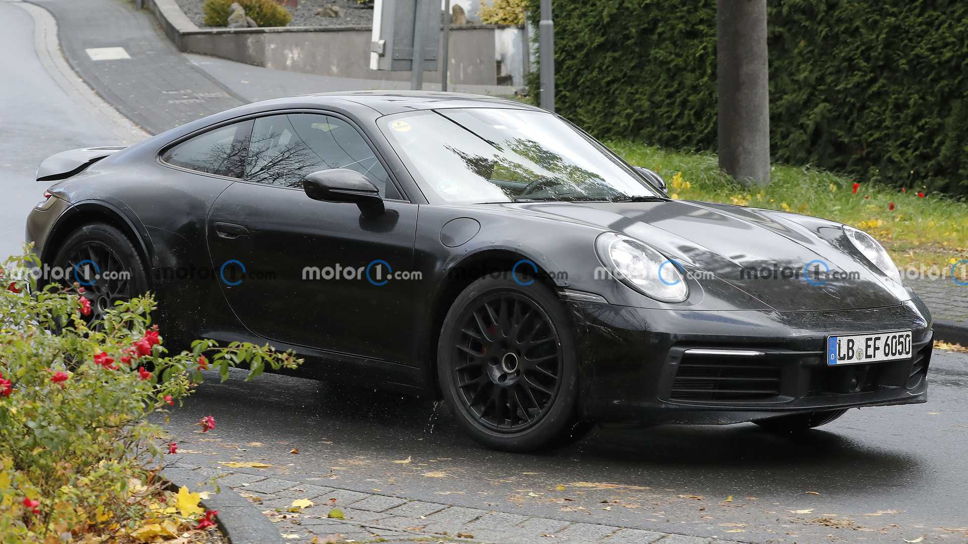 porsche-911-safari-spy-shots-front-angle.jpeg