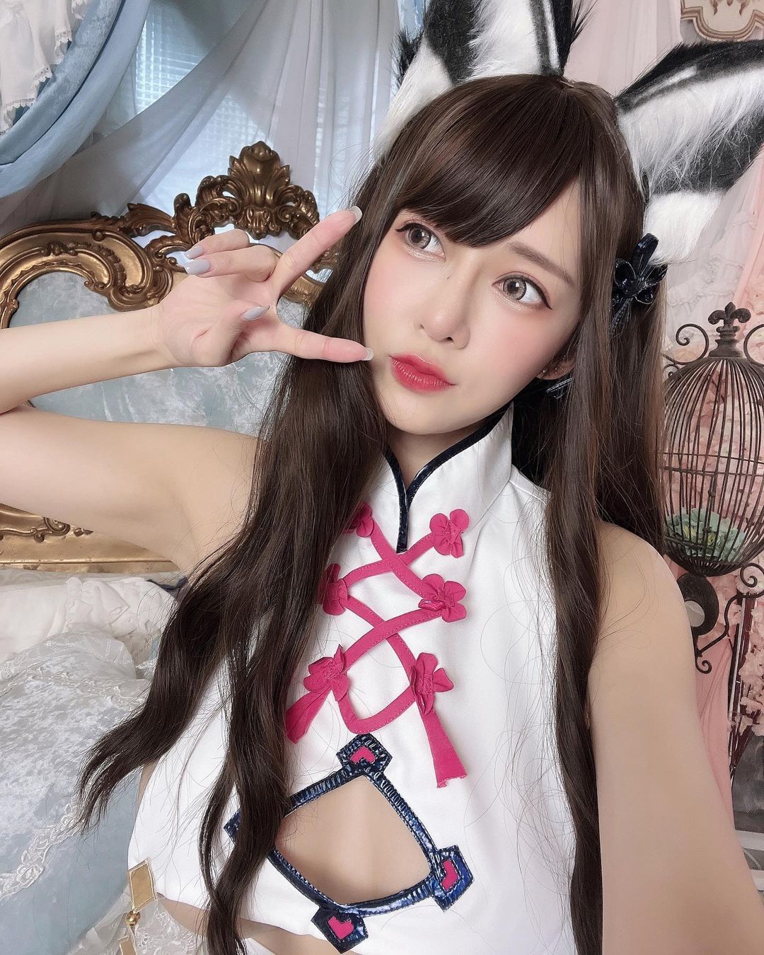 超可愛的「巨乳聖誕甜心」出沒！正妹「安希」性感爆乳，側面弧度超驚人！