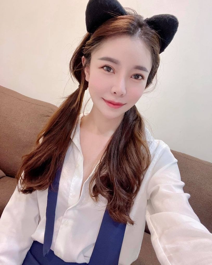 搭Uber的正妹「美腿超誘人」，「白皙美乳和長腿」太吸睛了！