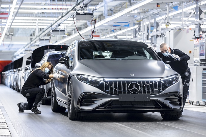 D651542-First-electric-sedan-from-Mercedes-AMG-EQS-53-4MATIC-ramp-up-at-Factory-56.jpeg