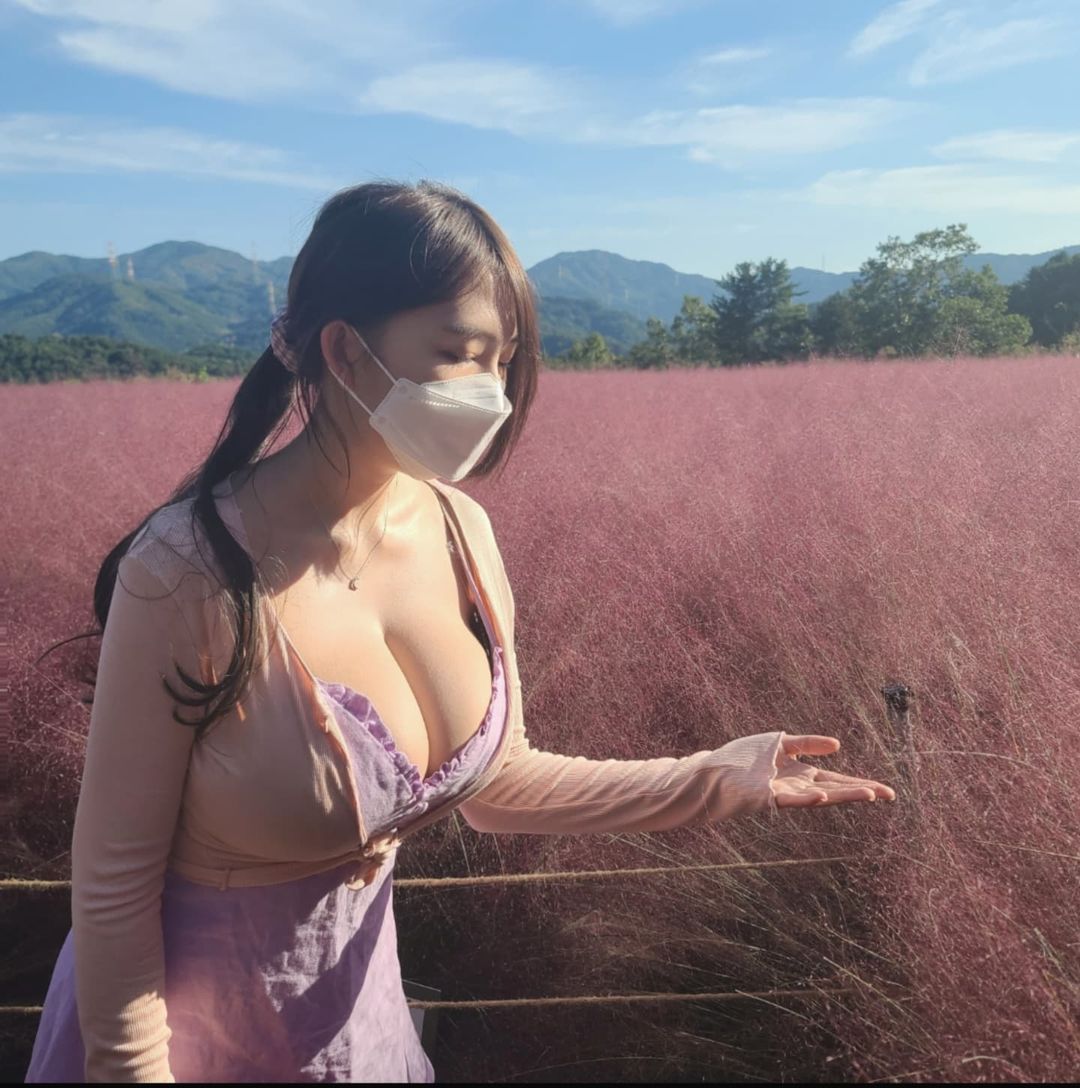 真的大，快看！LINE瘋傳巨乳片　女主角隨時都處於爆釦邊緣