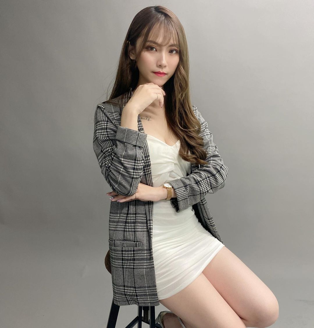 151151g8v5gmv65og25uca.jpg