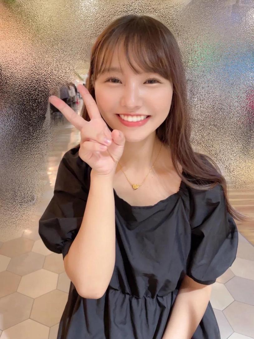 18歲G奶正妹「泳裝解禁」，粉絲直呼：柚子長大了！