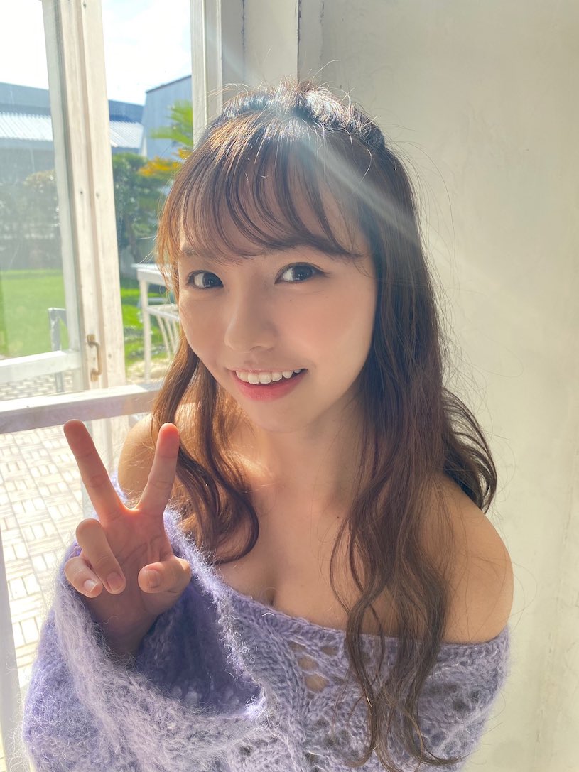 18歲G奶正妹「泳裝解禁」，粉絲直呼：柚子長大了！