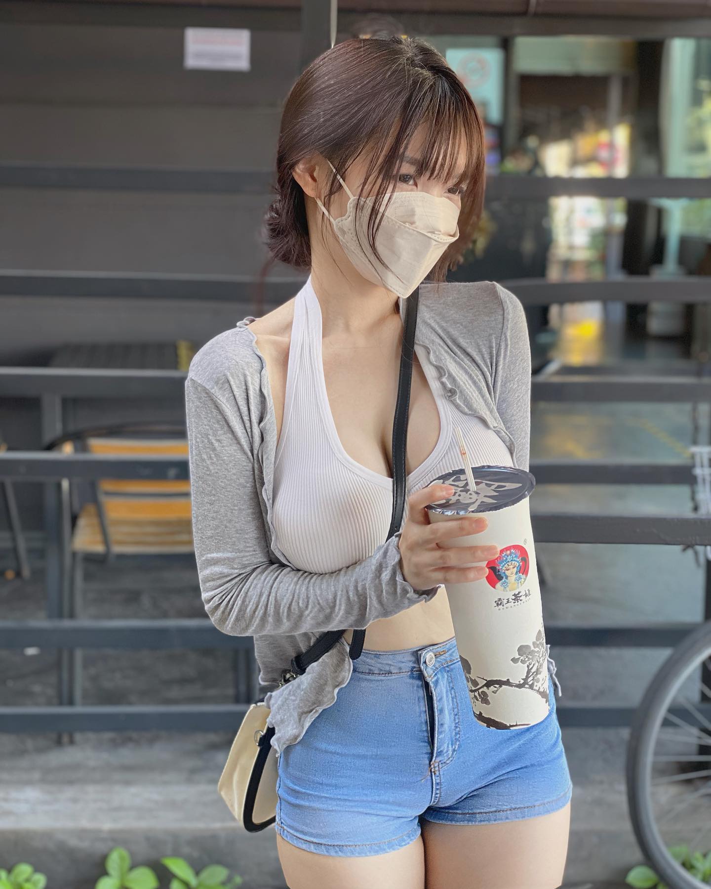 物理治療實習正妹「瑋兒」健身照狂吸萬讚！發文甜美問：可以教我撸鐵嗎？