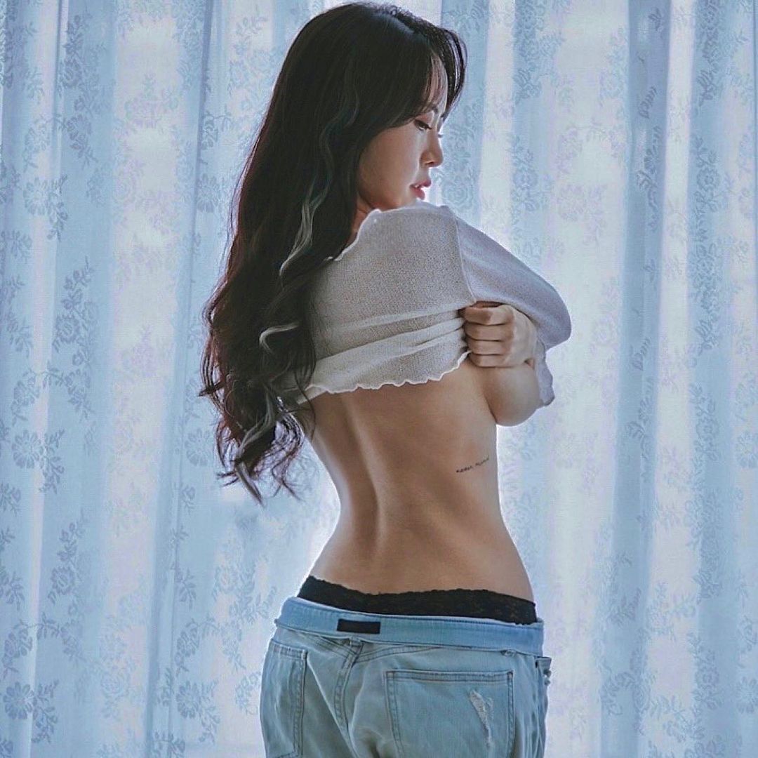「巨乳上班族」超猛奶量震驚同事　網友：別人老婆總不讓我失望