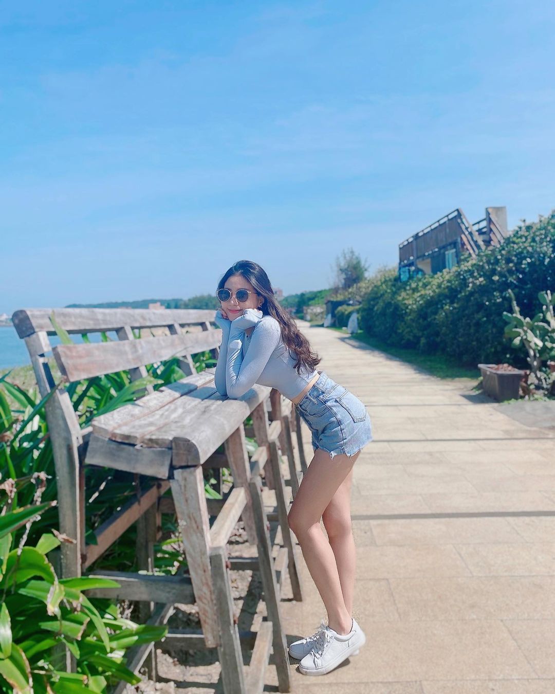 理財專員Jasmine甜美氣質好戀愛　網友：有存金的業務嗎？