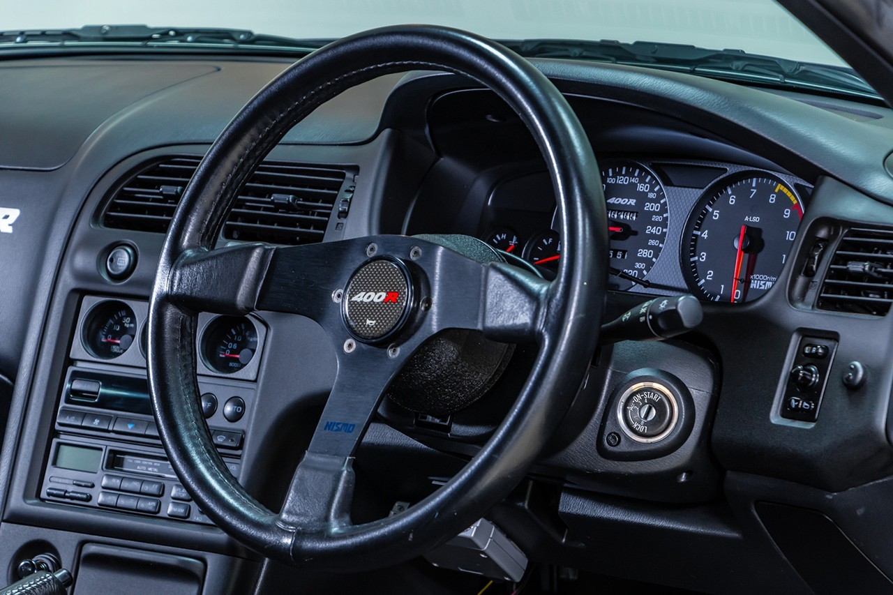 https___hk.hypebeast.com_files_2022_01_1998-nissan-skyline-gt-r-nismo-400r-r33-j.jpeg