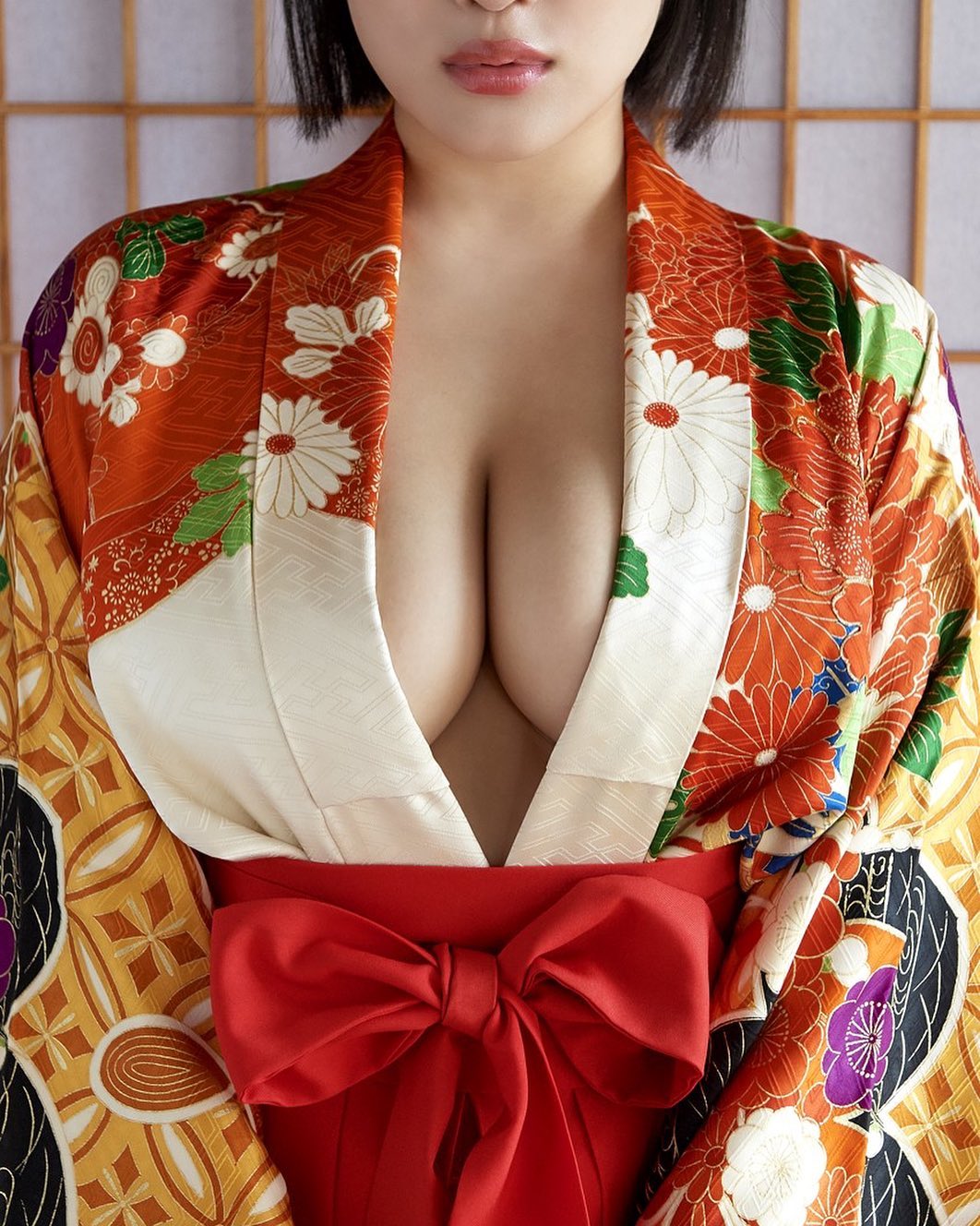149cm巨乳小隻馬天木じゅん「躺平倒奶」說早安！粉絲瞬間被I罩杯叫醒！