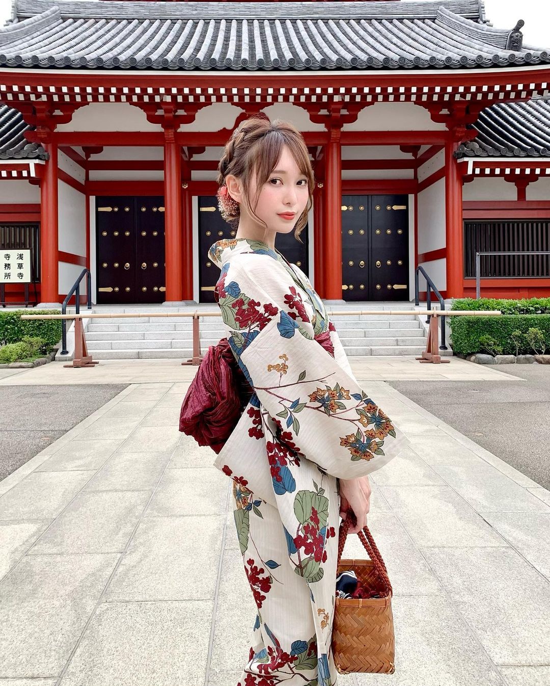 22歲「東京櫻花妹」外型甜美肌膚雪白！超窈窕體態竟暗藏「白嫩美乳」！