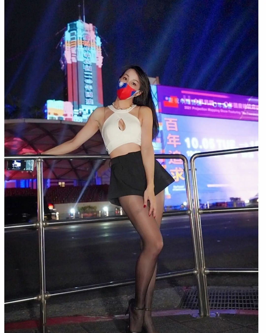 天菜級女神「王晴「長腿吸睛」尺度好大膽！「蛇妖曲線」讓人大噴鼻血！ - 美女圖 -