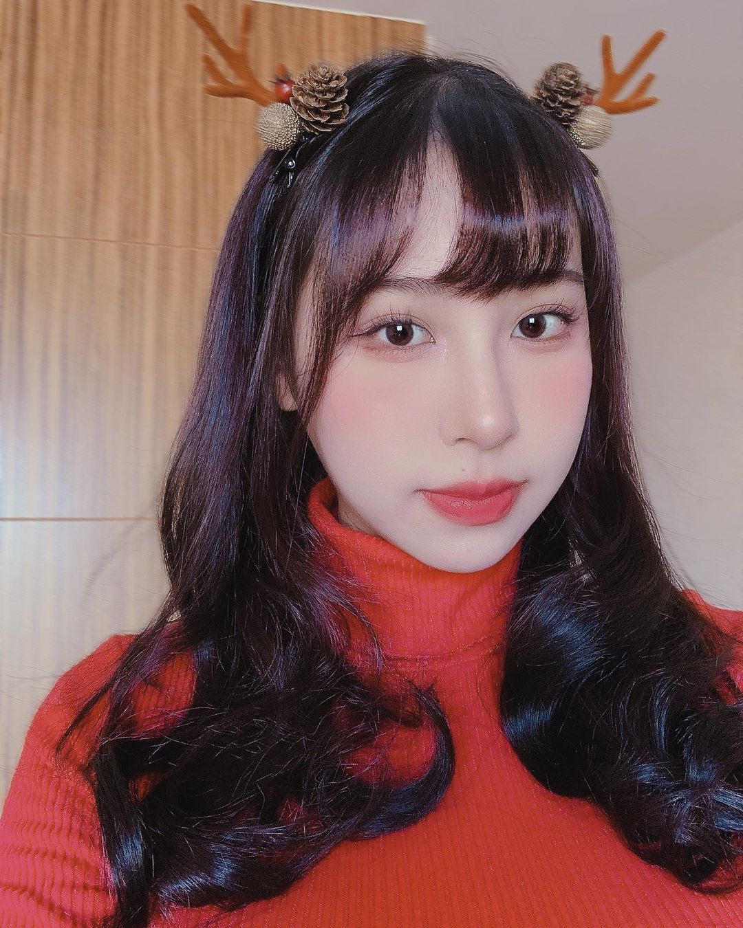 「神級巨乳正妹」牙醫就讀中！內外兼修超優質，網友直呼：我開始牙痛了！