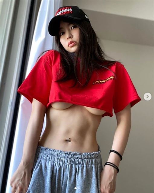 日本女星「涉谷由里」超愛台灣！近照「超犯規視角」驚見渾圓蜜桃