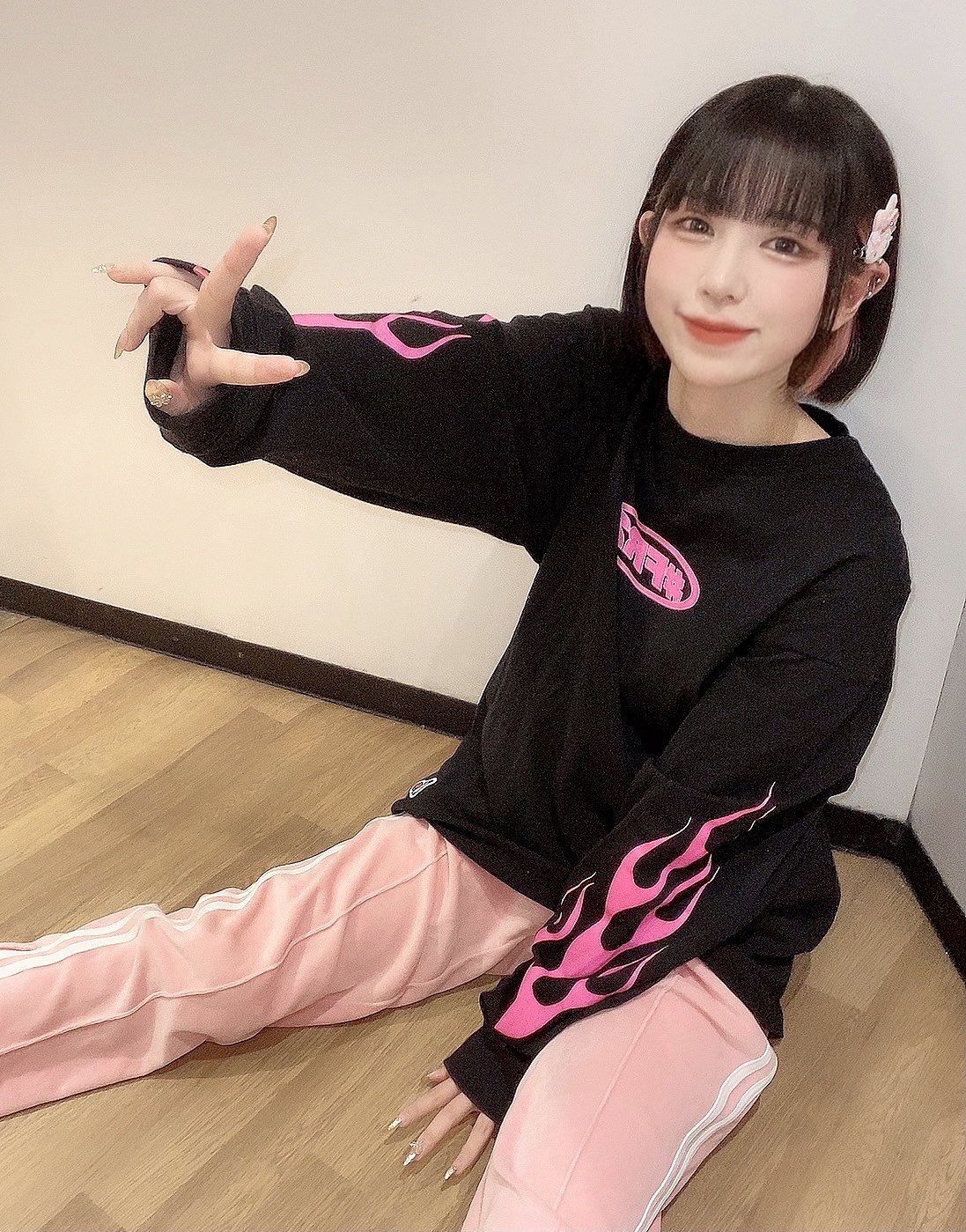 萌寵系美少女甜美笑容超療癒　一看就忍不住嘴角跟著上揚露出謎之微笑
