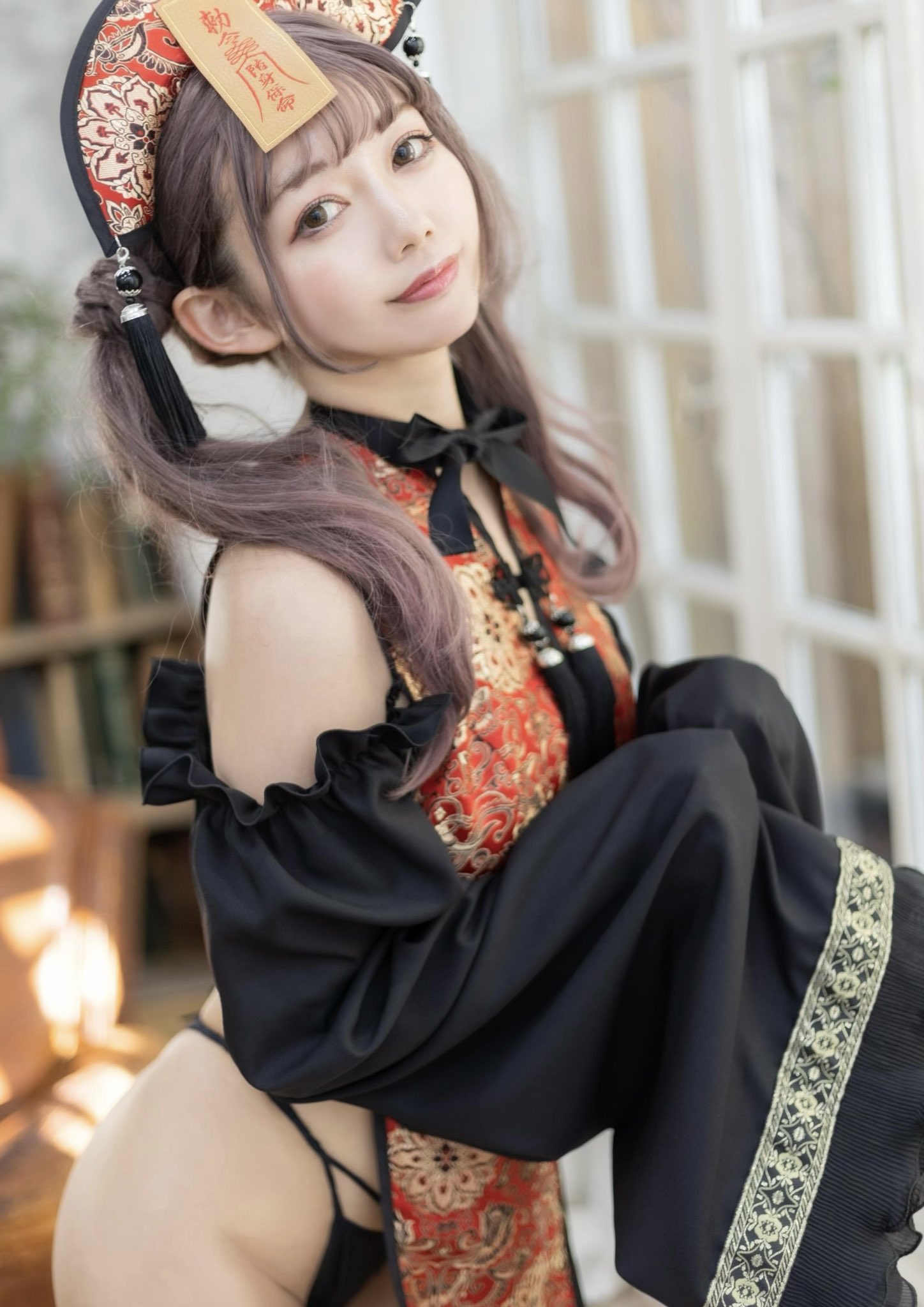 不露臉卻露奶太欠搜…　爆乳又爆紅大眼正妹遭起底　親姊妹也跟著曝光