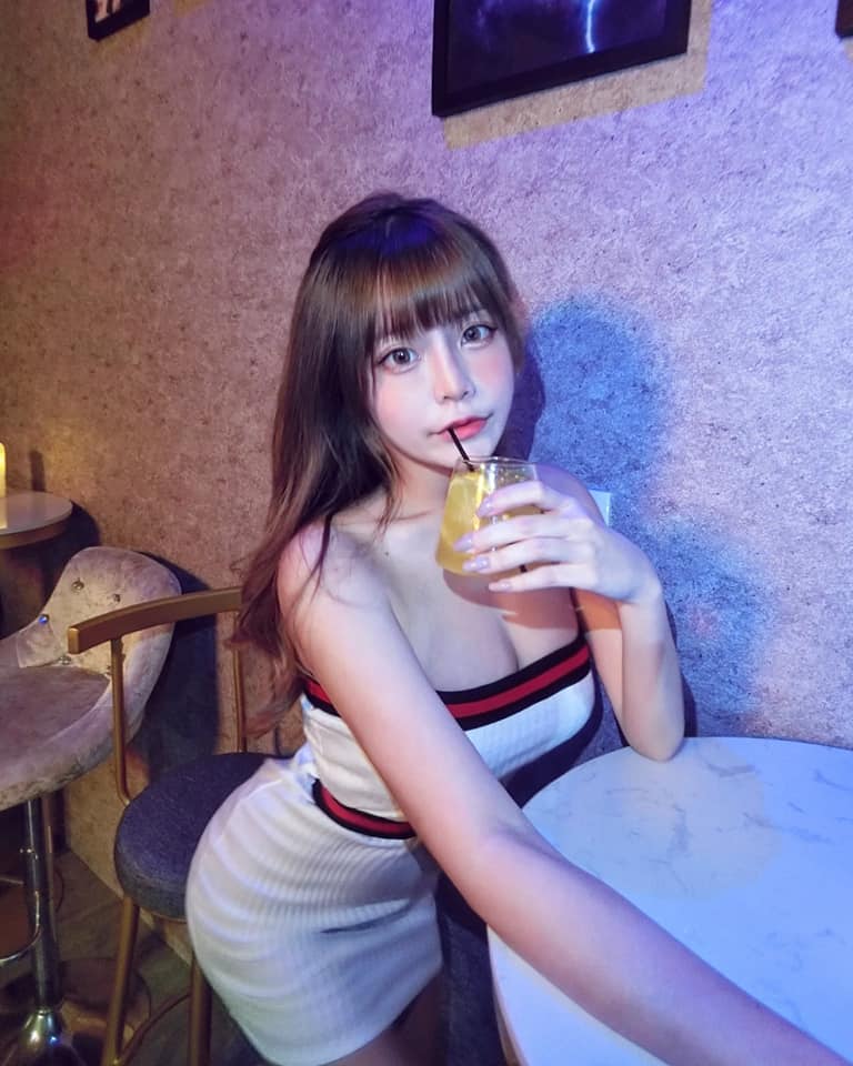 甜萌正妹「田菲菲」擁魔鬼身材！轉身大曬凹凸 S 曲線辣翻