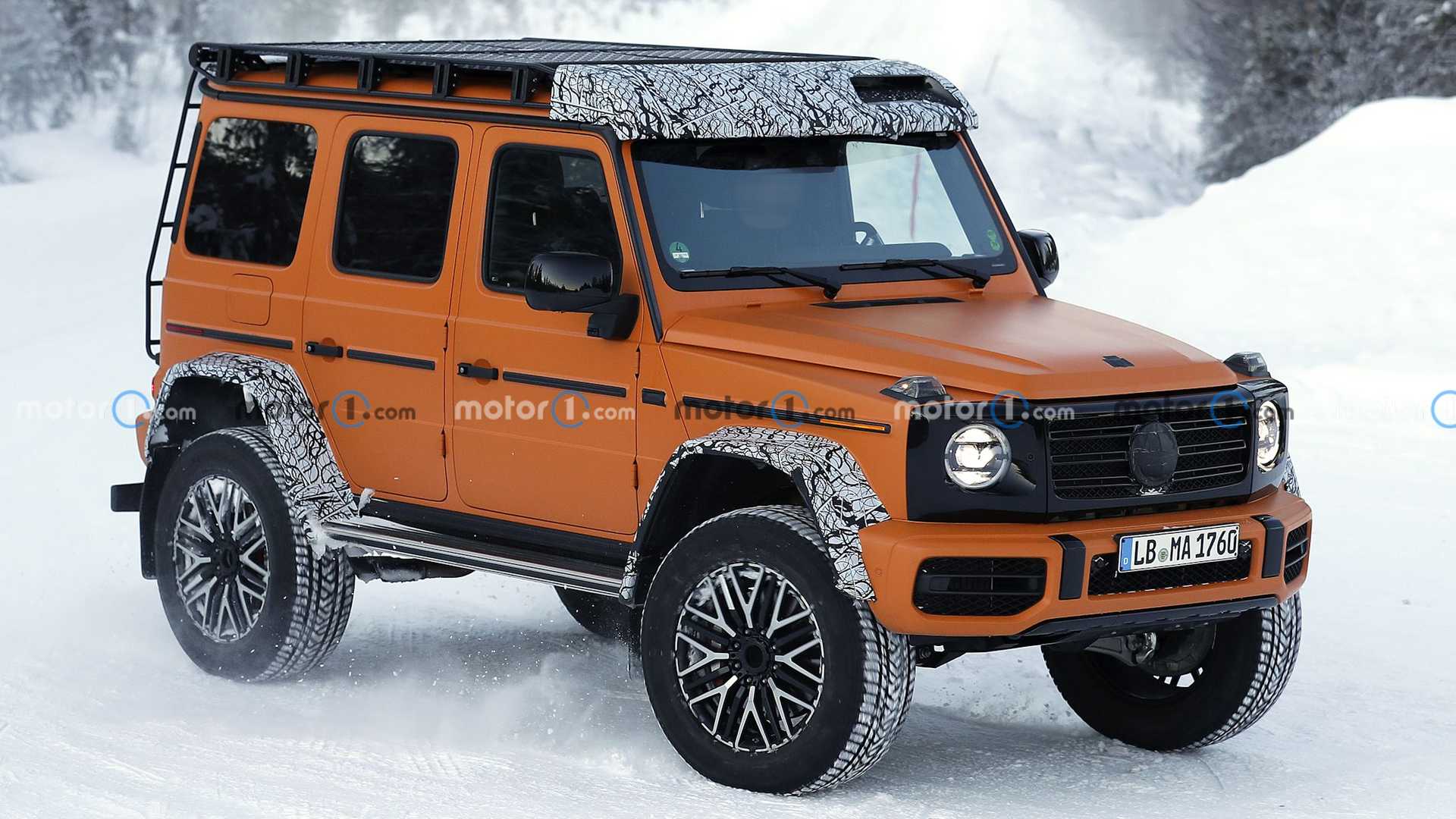 2023-mercedes-benz-g-class-4x4-squared-spy-photos.jpeg