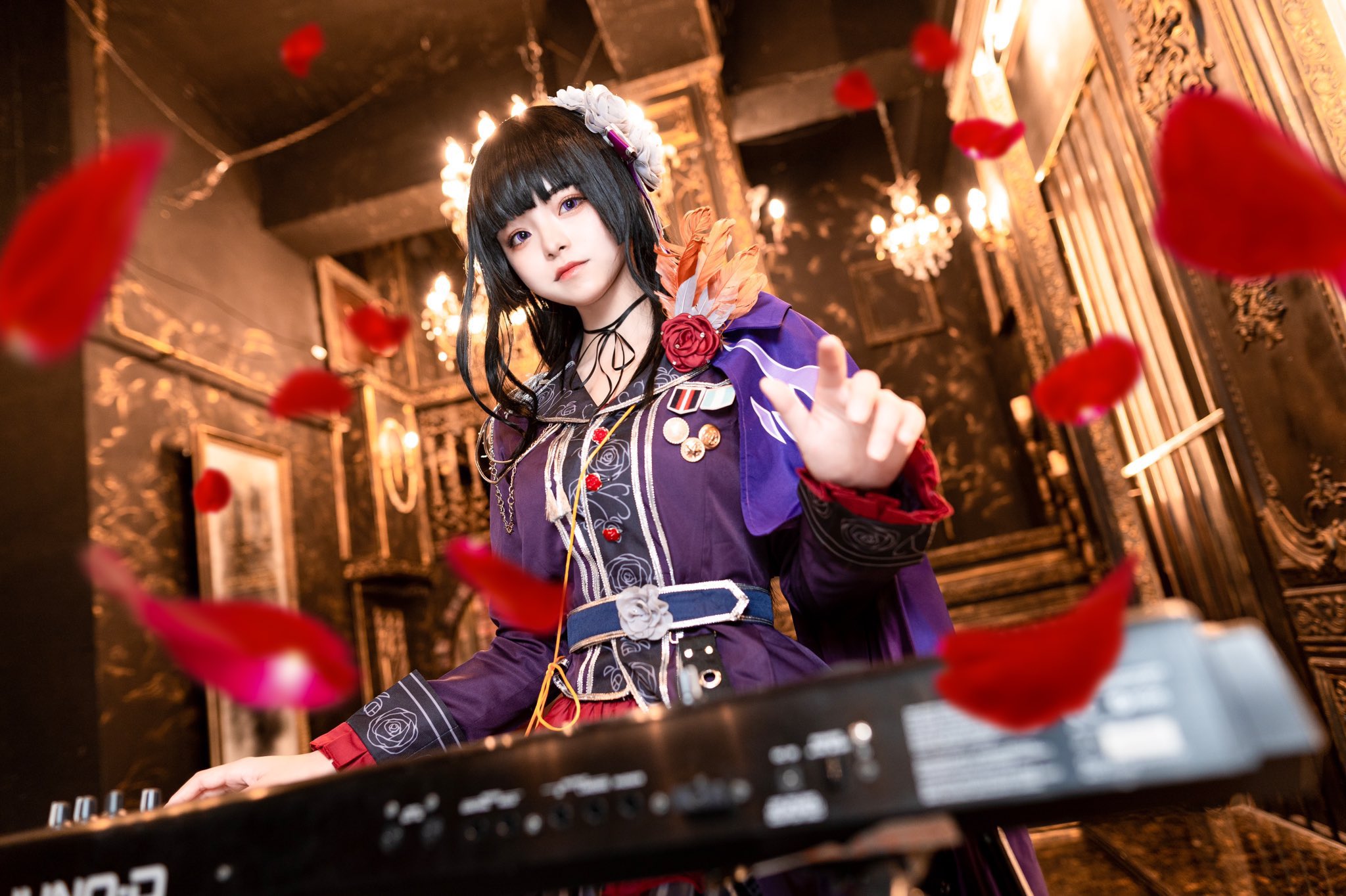 正妹Coser長相精緻…蘿莉童顏配上歐洲古典Cosplay宛如真人洋娃娃
