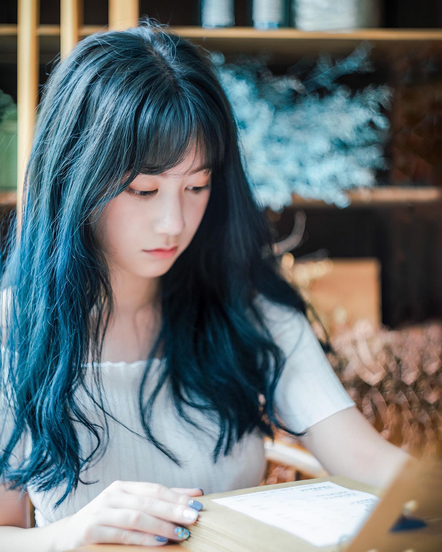 天生美顏「以涵」萬惡的好身材讓人血脈噴張，那乳量好凶悍！ - 美女圖 -