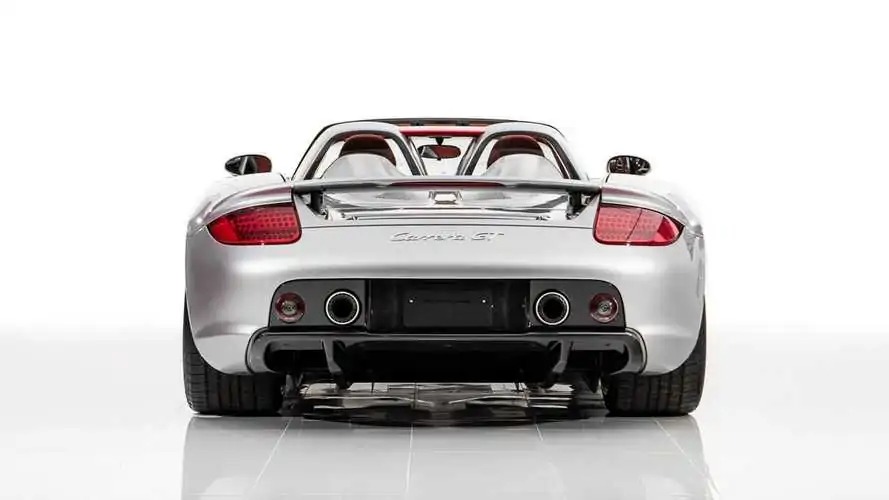 2004-porsche-carrera-gt-with-27-miles (3).jpeg