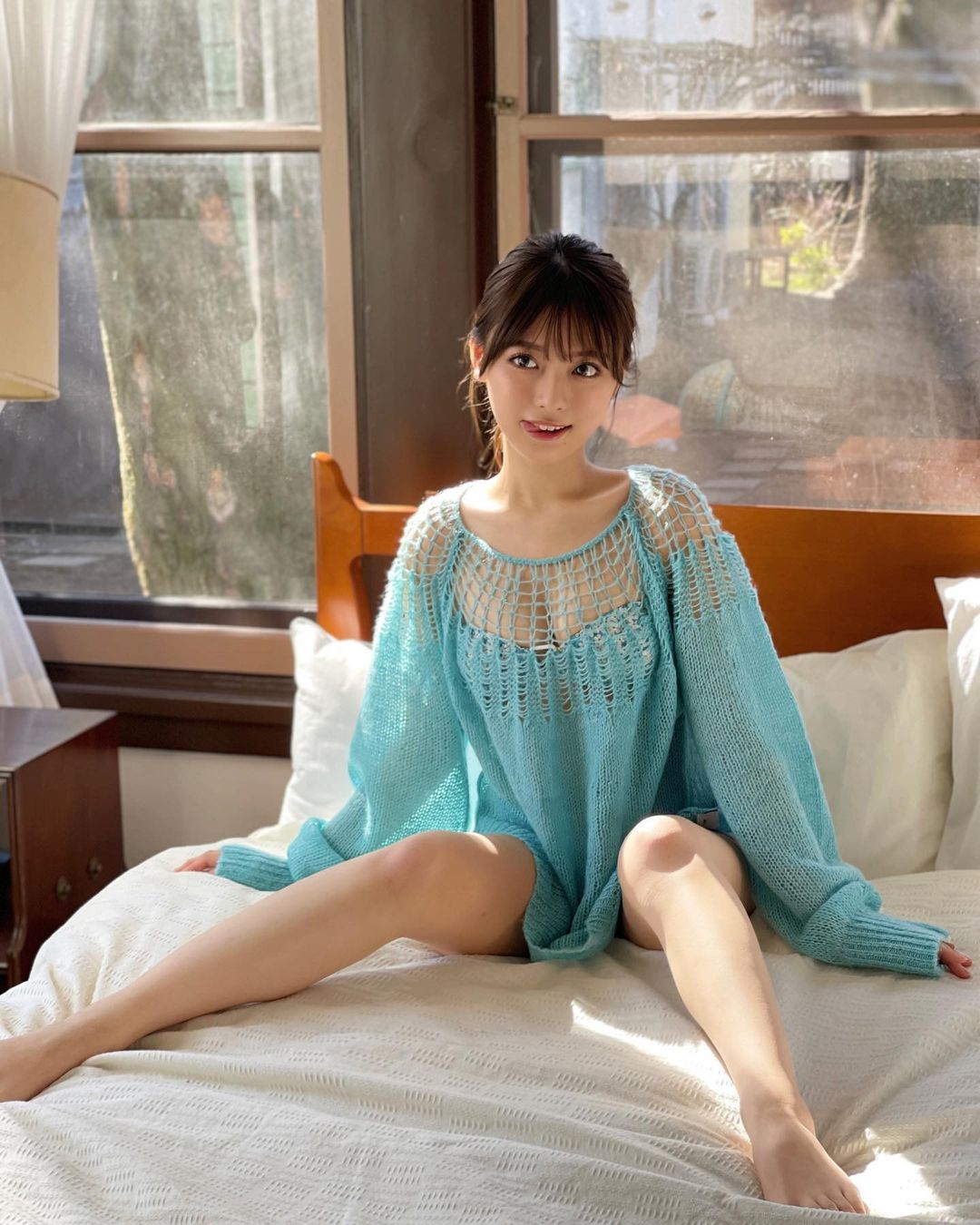 超可愛「大眼萌妹」挺嫩乳進軍寫真！精緻童顏＋窈窕曲線，網友瞬間被征服！