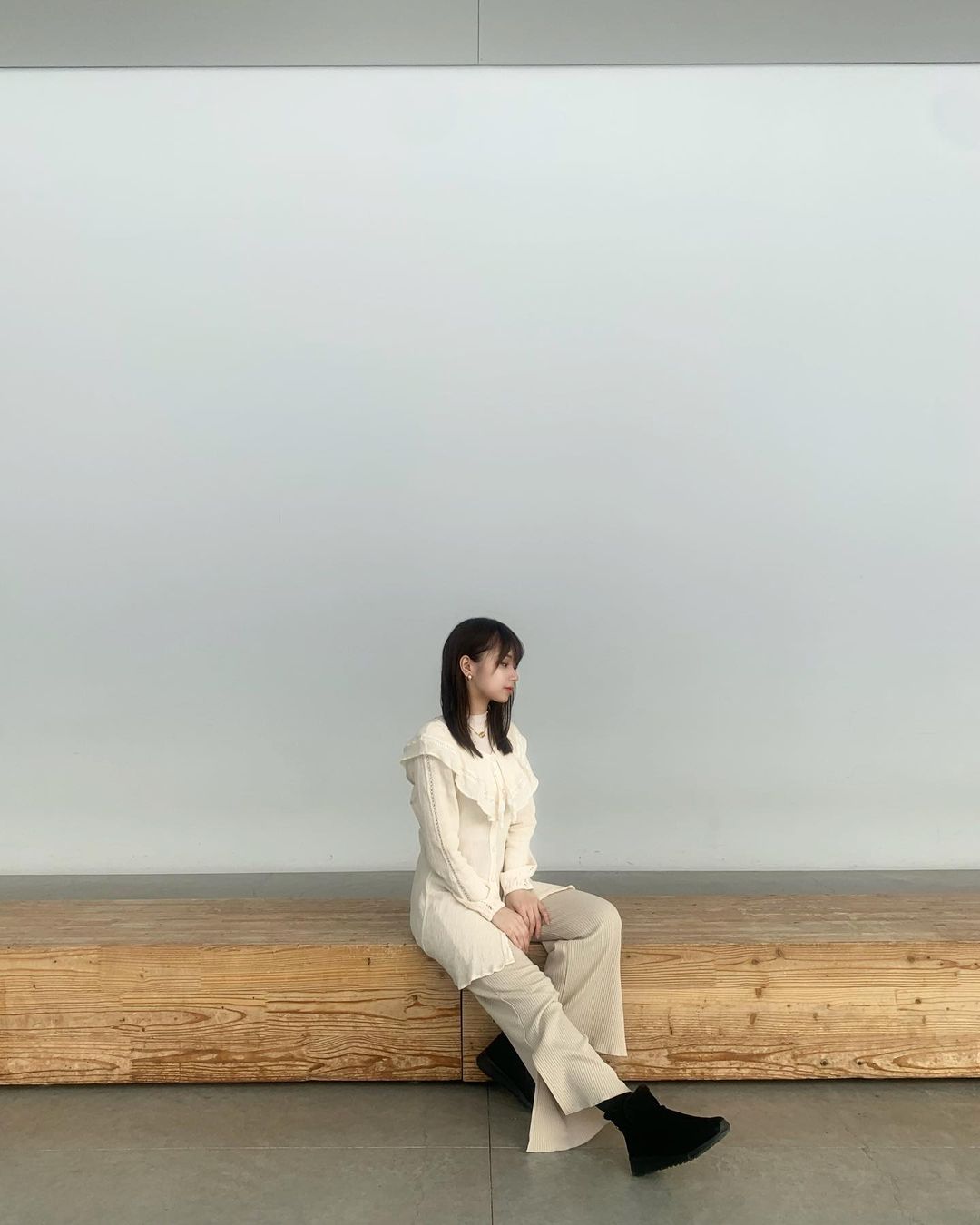 超可愛「大眼萌妹」挺嫩乳進軍寫真！精緻童顏＋窈窕曲線，網友瞬間被征服！