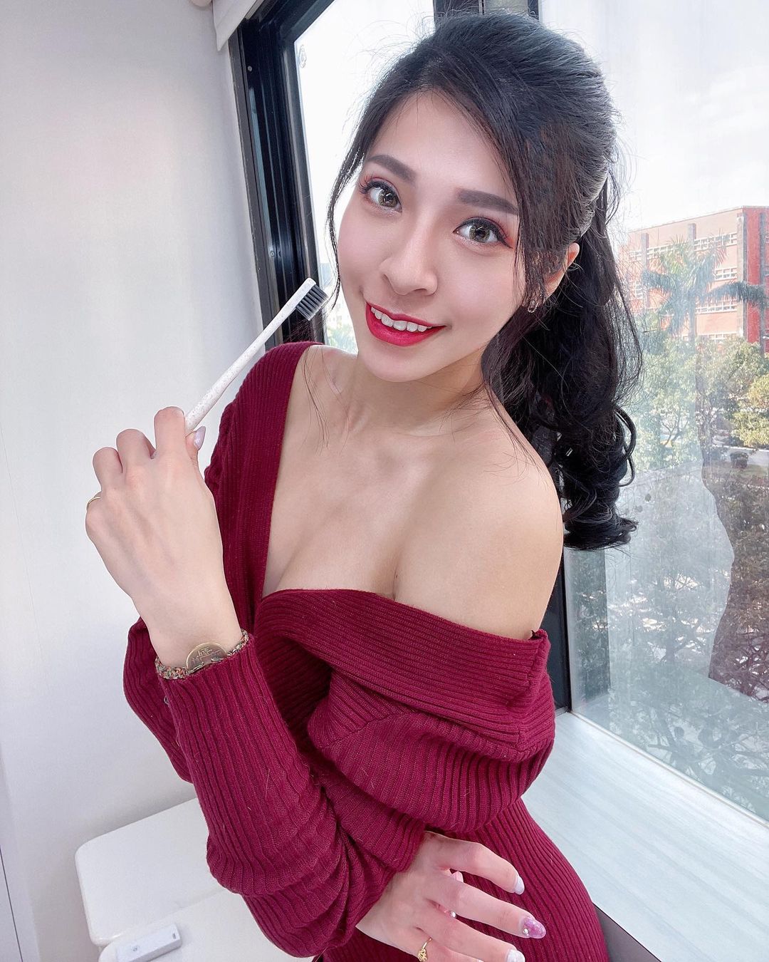 美尻舞姬「愛玩女孩Anna」性感舞動撩爆　扭腰擺臀放肆撩畫面整個太邪惡