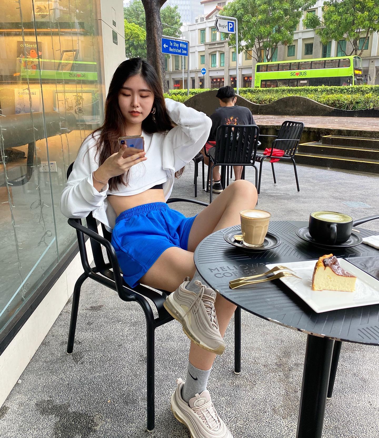 男女通殺！大眼正妹時尚氣質藏不住　率性又知性舉手投足散發迷人魅力